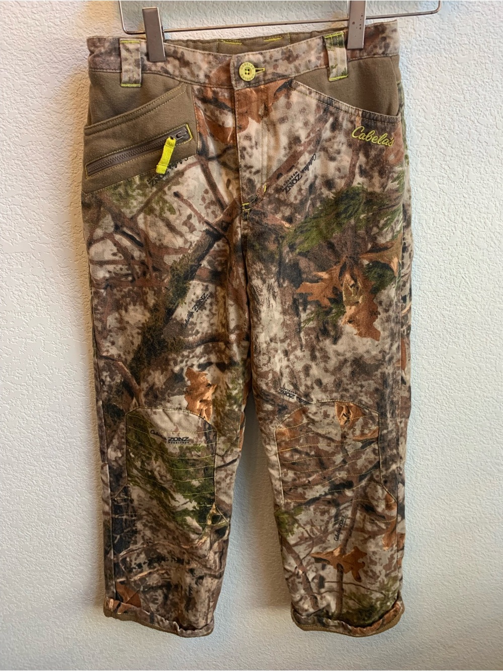 Cabela's Kids Realtree Camo Joggers in Brown, Green and Tan